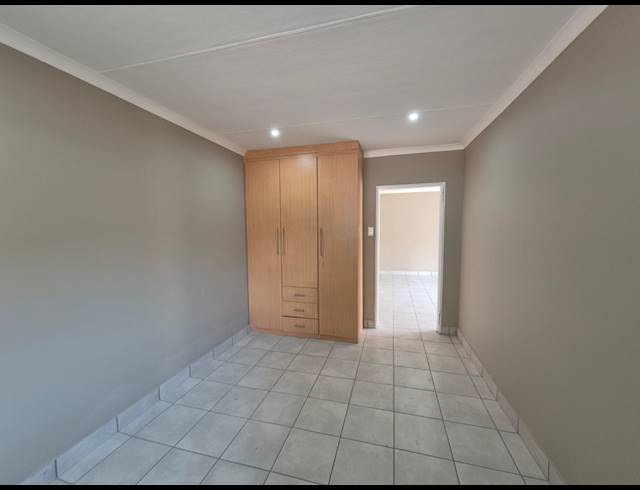 2 BEDROOM HOUSE TO LET IN BRAKPAN CENTRAL